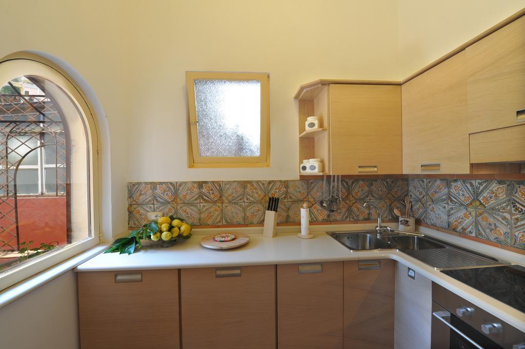 Casa Theodora Apartment Positano Ruang foto